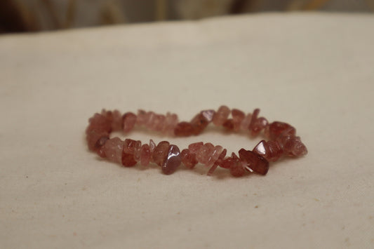 BRACELET CHIPS DE QUARTZ FRAISE