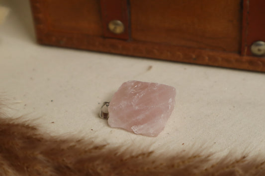 PENDENTIF QUARTZ ROSE BRUTE