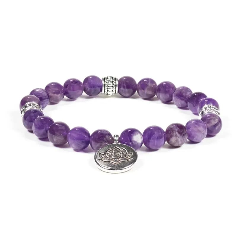 Zoom sur le bracelet vendu par Encens et Rituels.